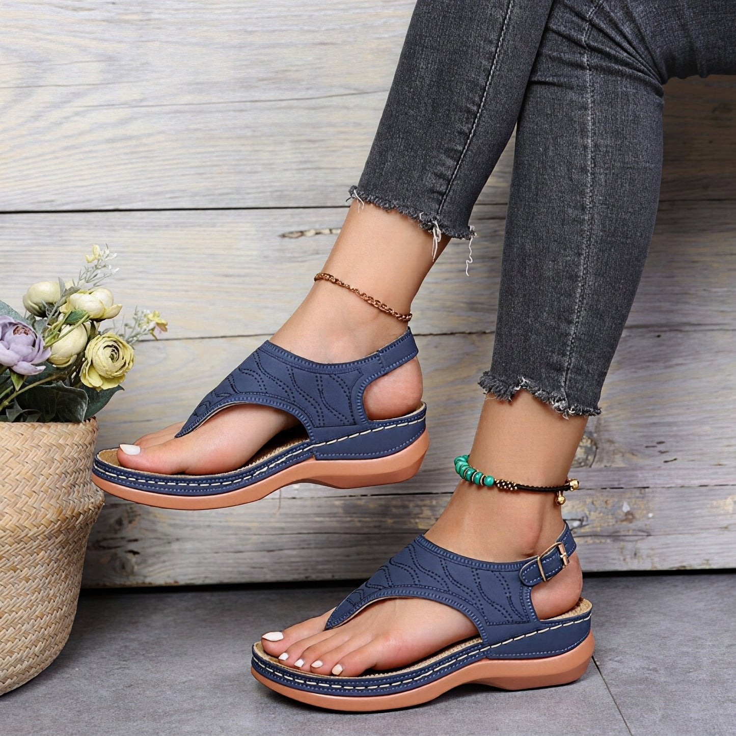 Women's sandals with straps