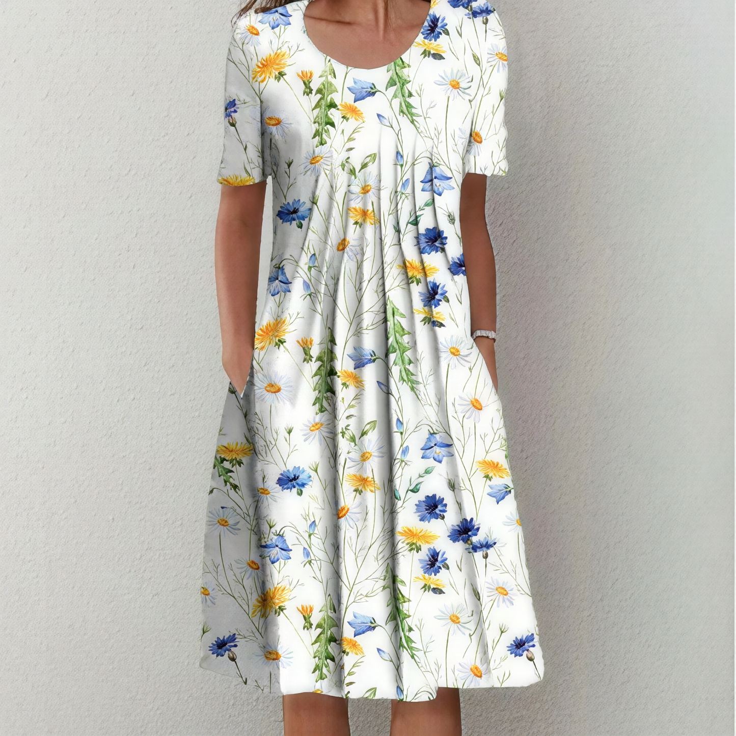 Women's dress with pattern