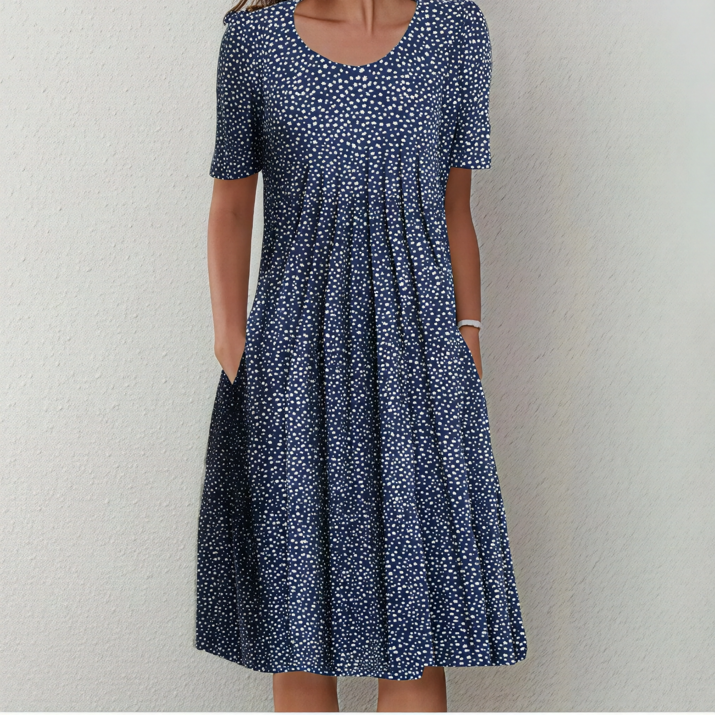 Women's dress with pattern