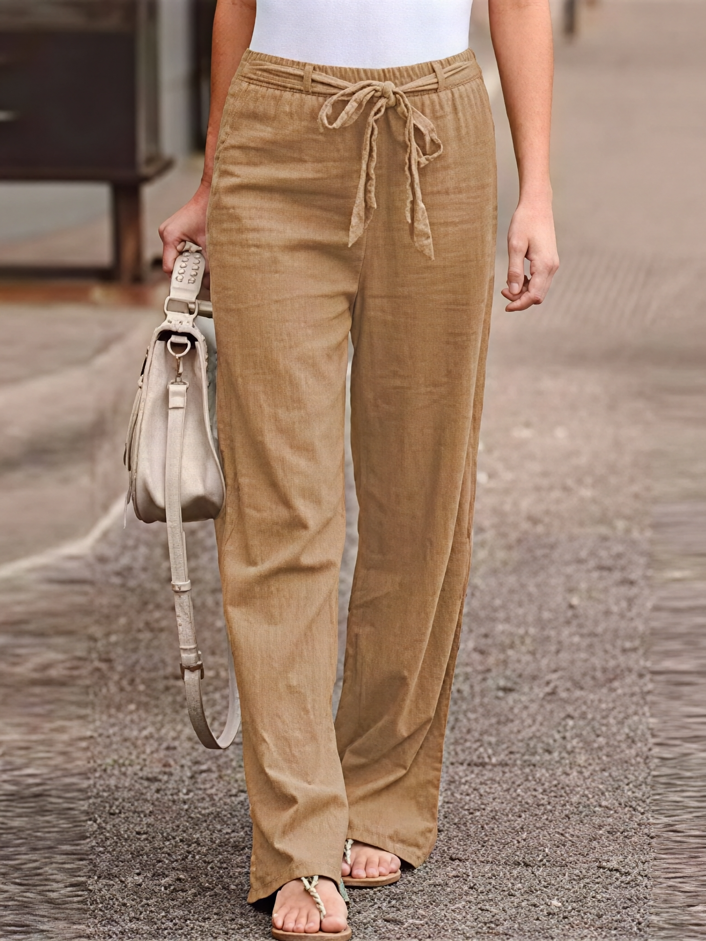Women's pants with tie belt