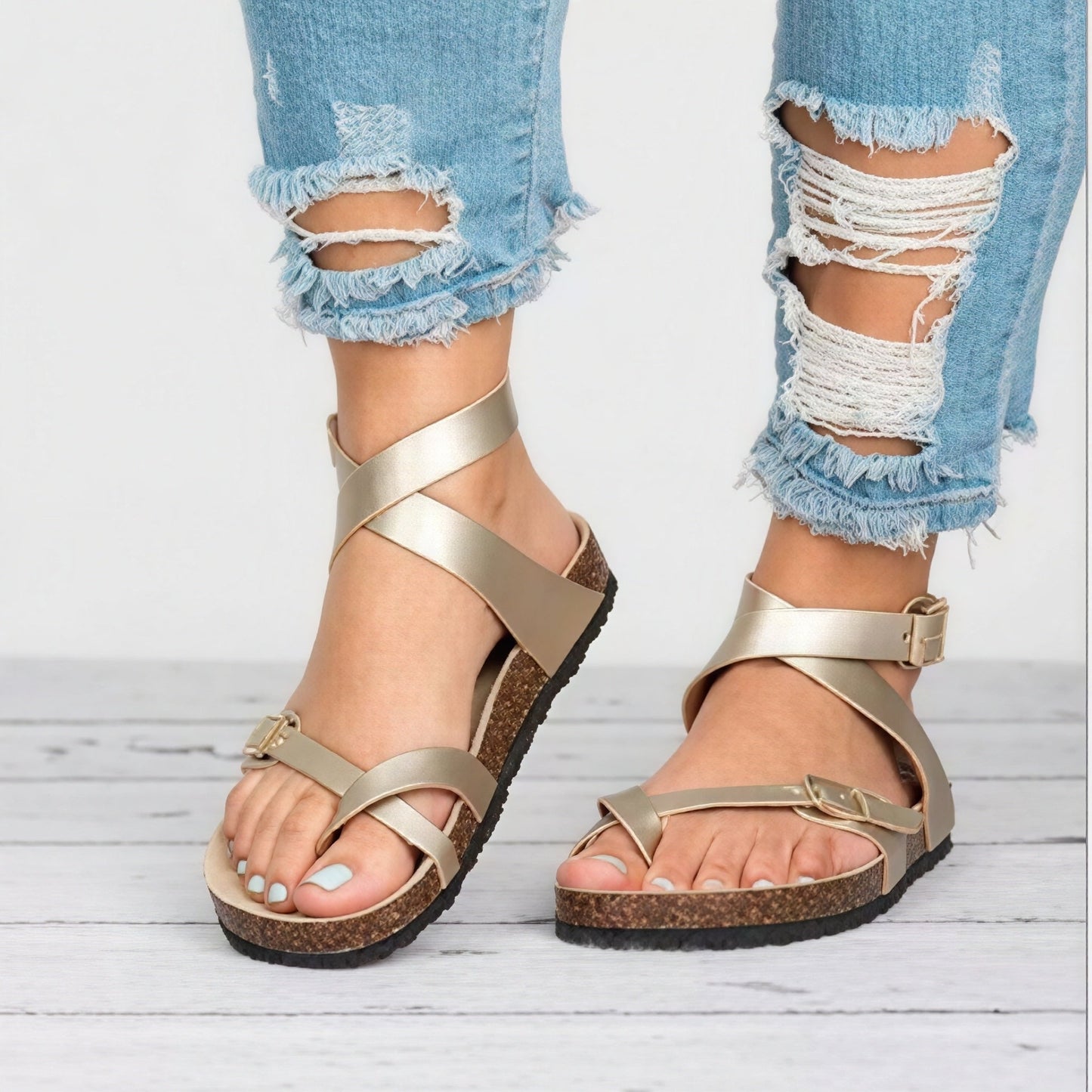 Summer sandals with straps