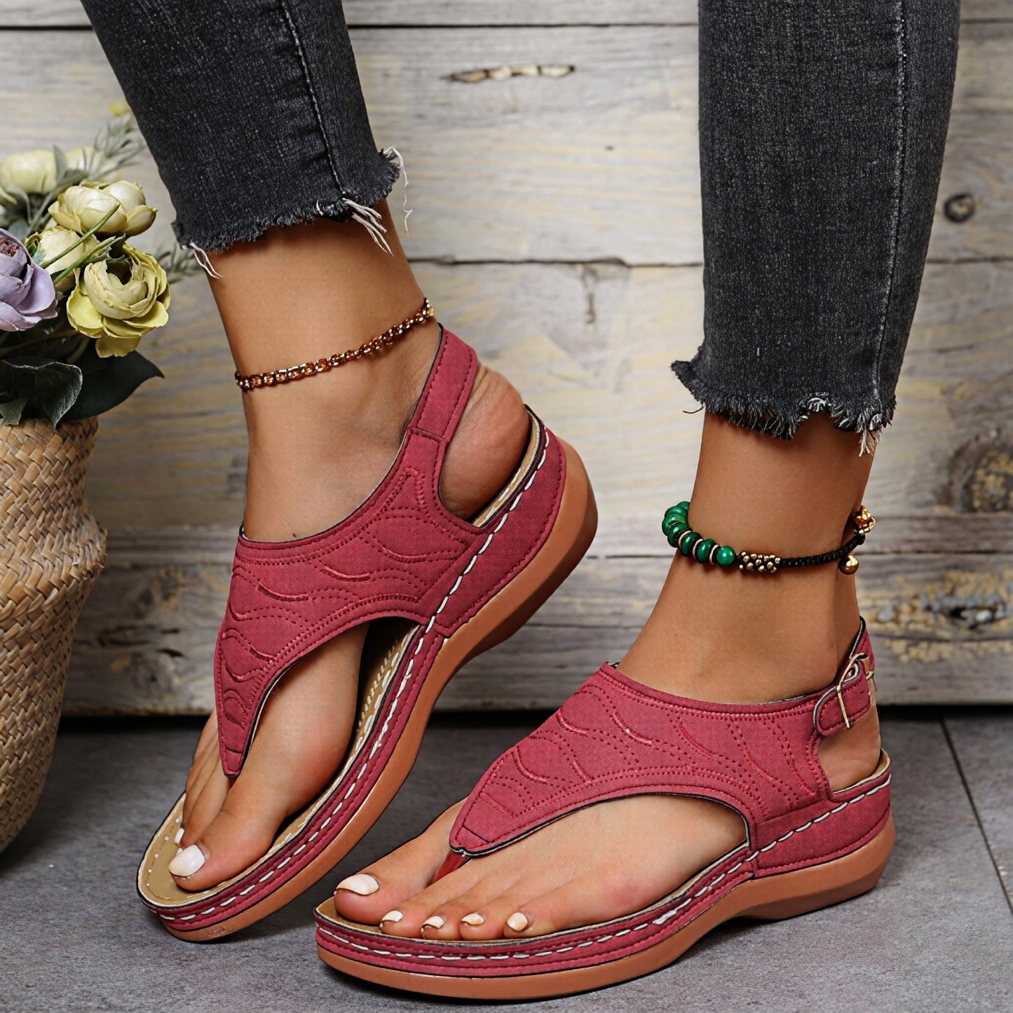 Women's sandals with straps